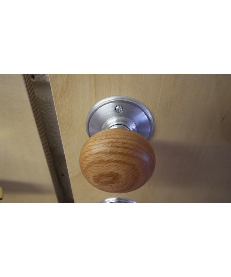 Carlisle Brass Oak Wooden Door Knob on Satin Chrome (DK32WOSC)